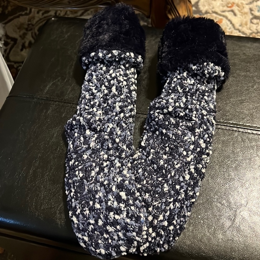 Cozy and warm and non-slip socks navy blue and white. Never been worn